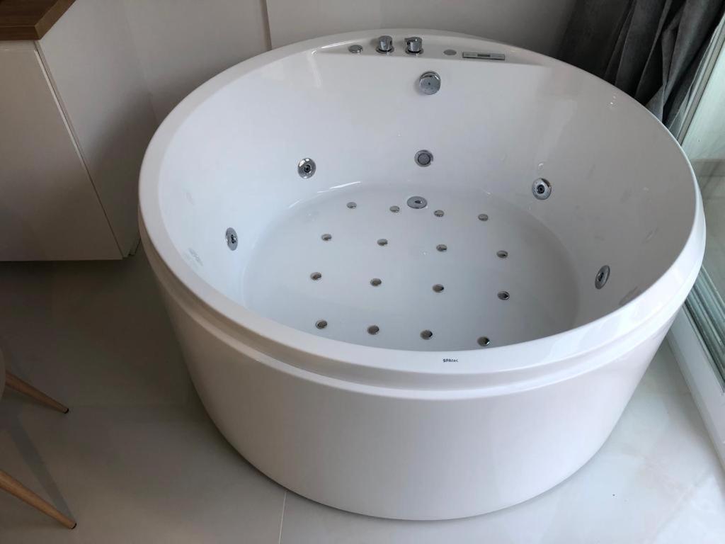 Suite Playamar Con Jacuzzi Torremolinos Kültér fotó